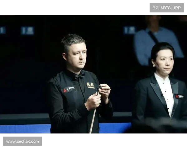 威尔逊反思比赛表现强调进攻应更开放并直言关键时刻攻防决策欠佳